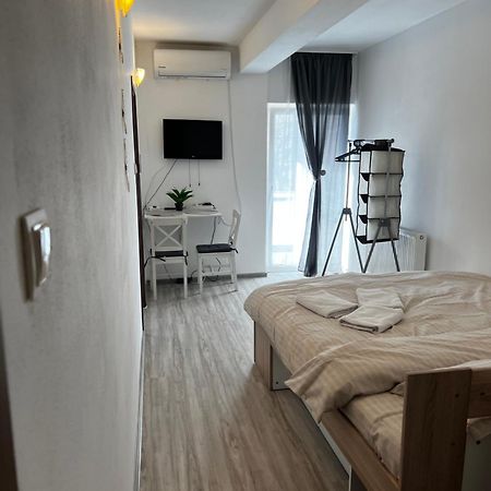 Casa Habana 2 Lägenhet Oradea Exteriör bild
