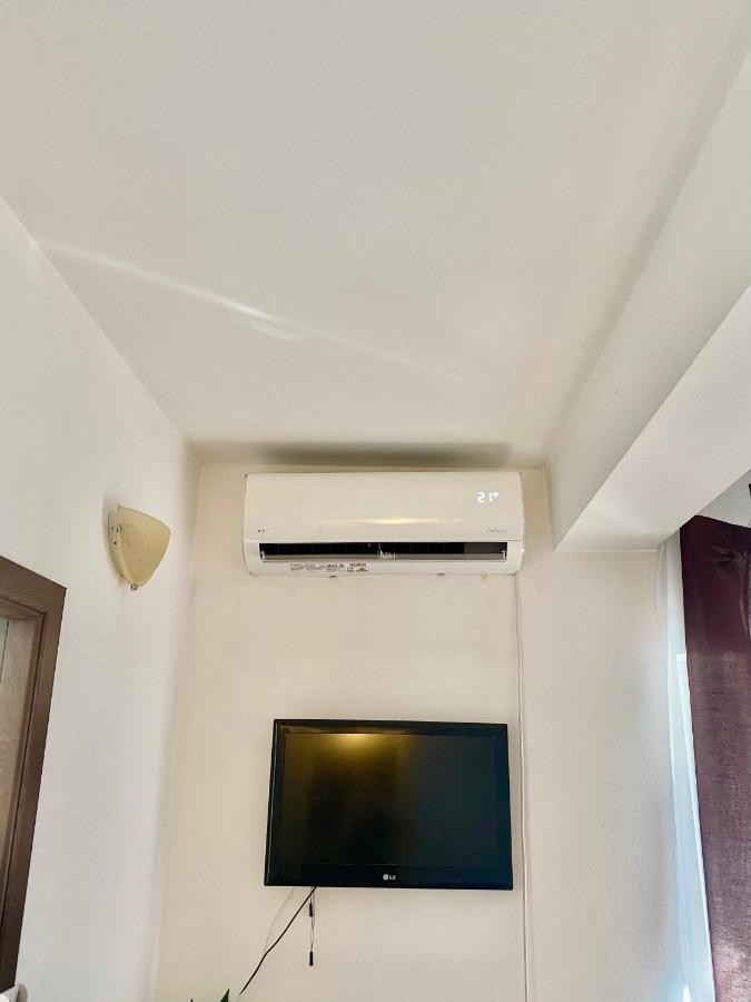 Casa Habana 2 Lägenhet Oradea Exteriör bild