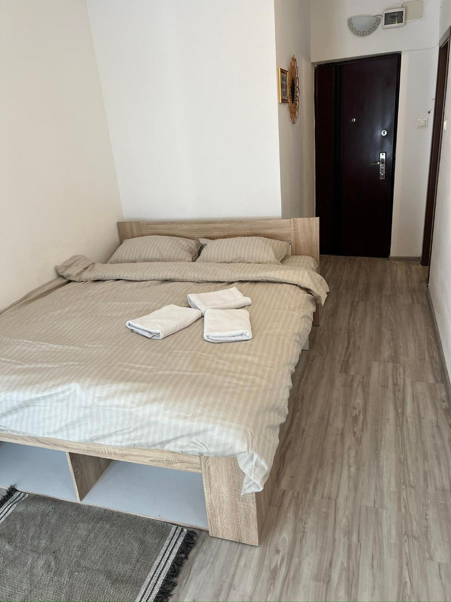 Casa Habana 2 Lägenhet Oradea Exteriör bild